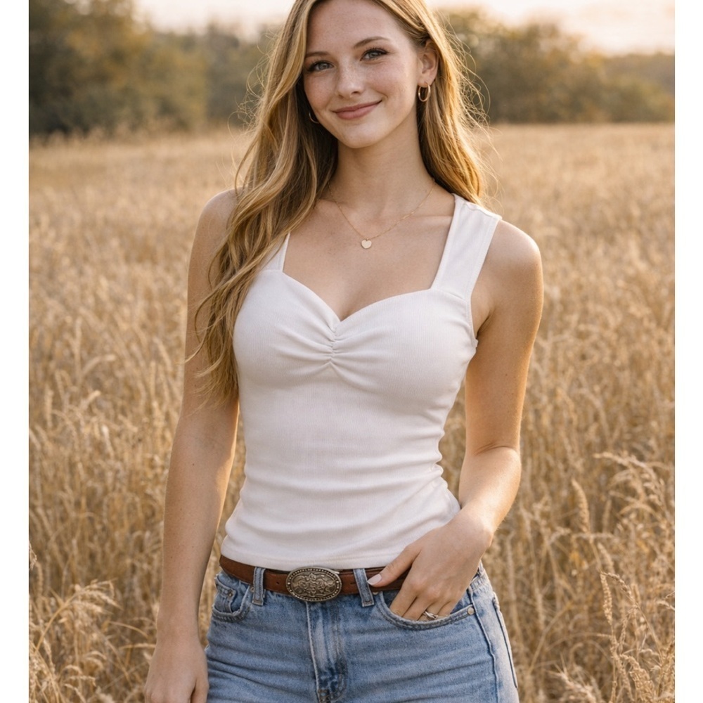 WILD LOVE Sweetheart Neckline Tank Top / Shirt Size Medium
